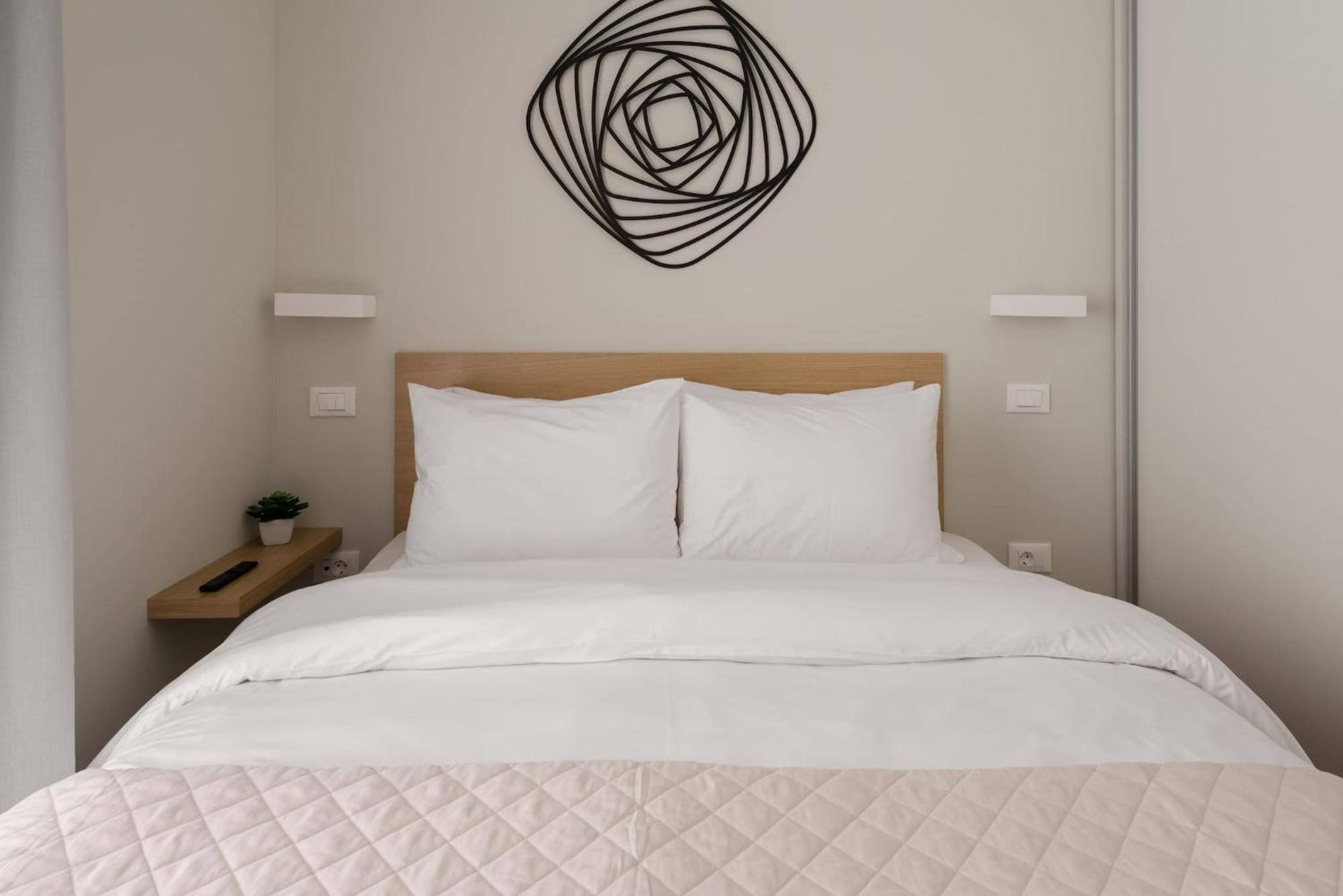 Urban Apt With Stunning Acropolis View & Roofdeck Athènes Extérieur photo