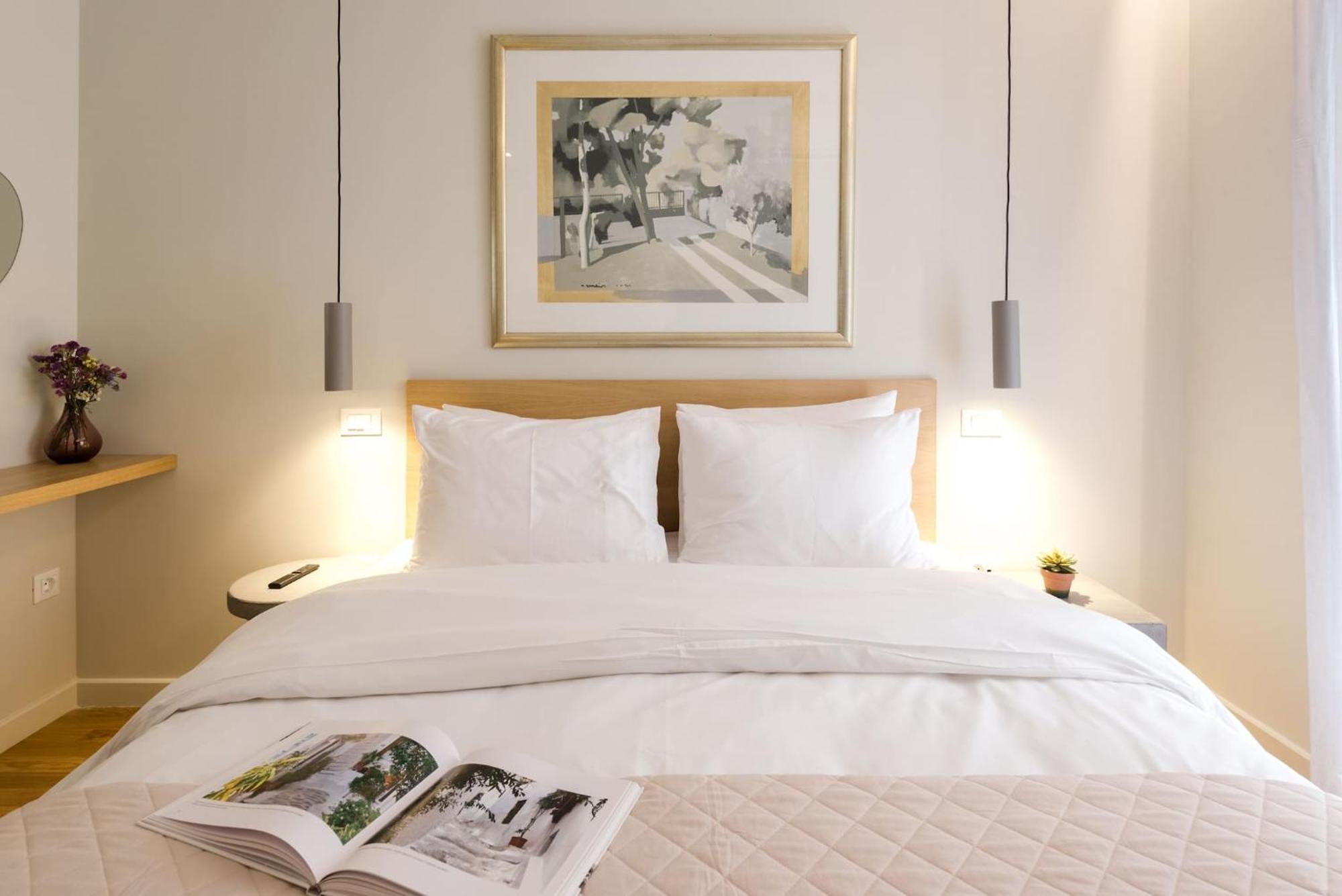 Urban Apt With Stunning Acropolis View & Roofdeck Athènes Extérieur photo